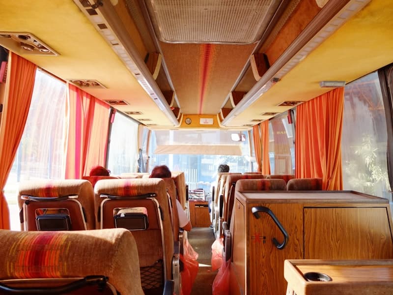 Full-Size Coach